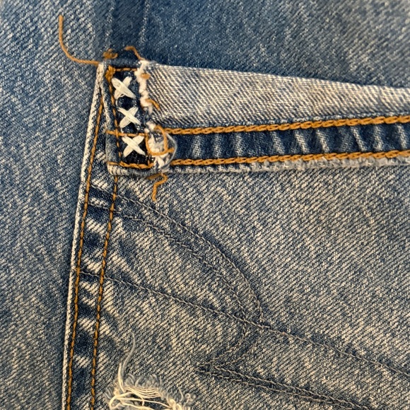 American eagle 90s boyfriend Casual Blue Distressed Jean Shorts size 12 - Picture 3 of 7